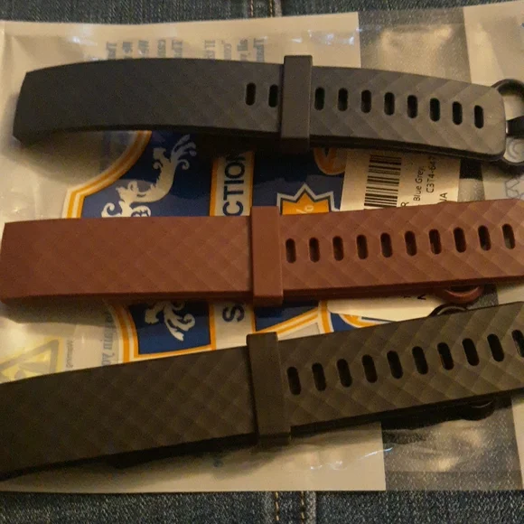 Fitbit charge 3 wristbands - Picture 2 of 3